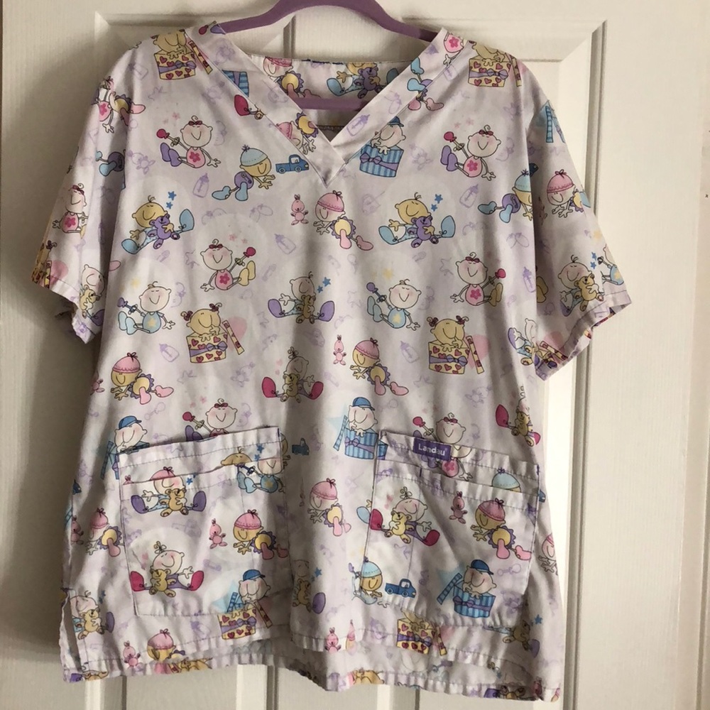 Scrub top